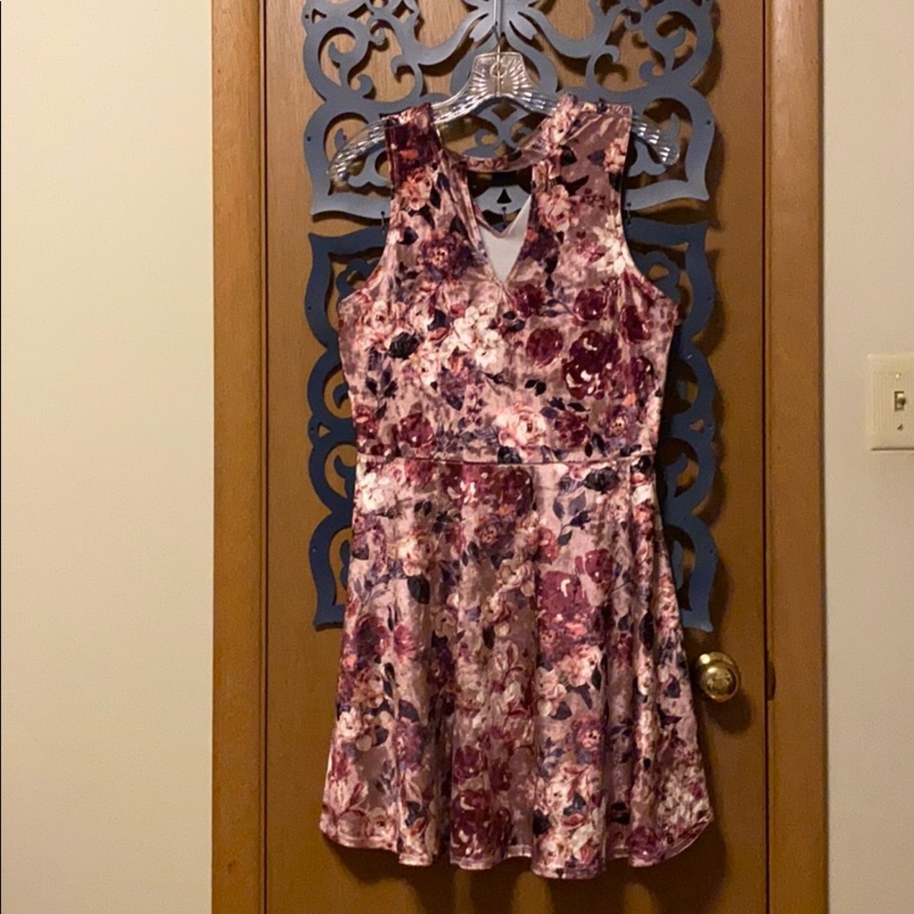 Floral velvet dress